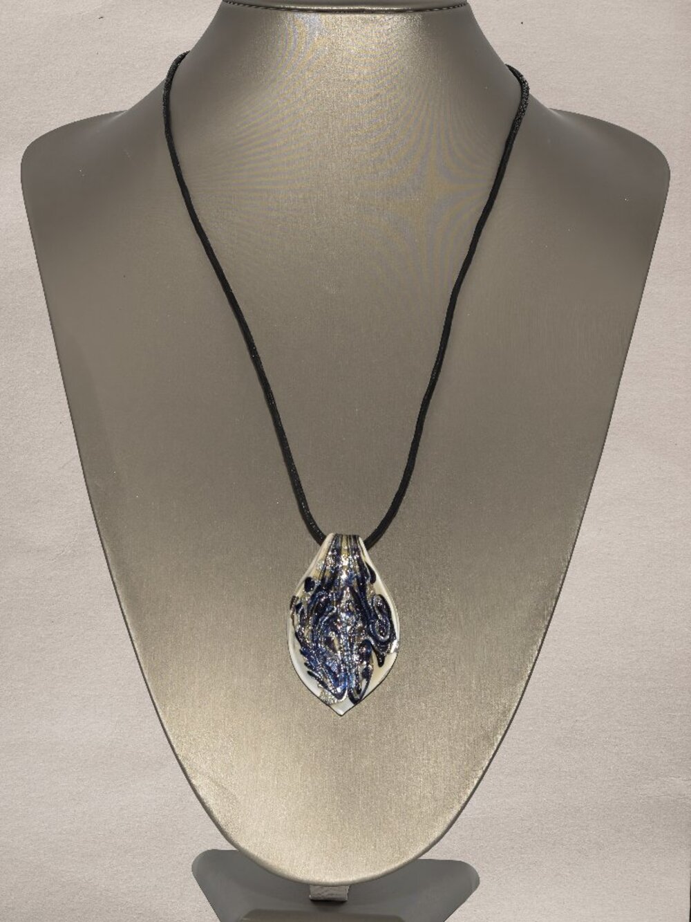 Murano Glass Foil technique Leaf Pendant iridescent blue silver Art Glass